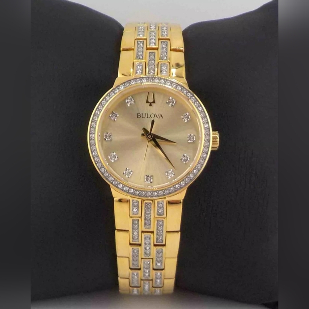 ***BRAND NEW*** Bulova Womens Crystal Accent Gold Tone Stainless Steel - Picture 2 of 9